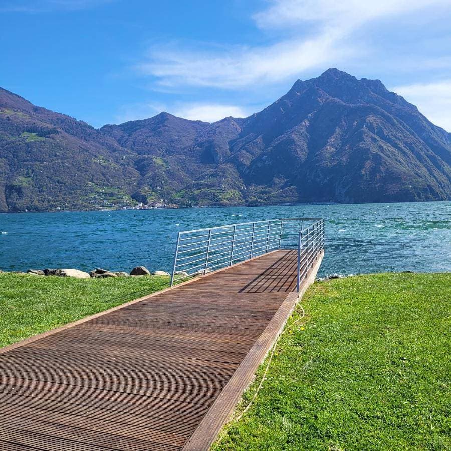 Onda del lago Mountain Lake Iseo Hospitality 1