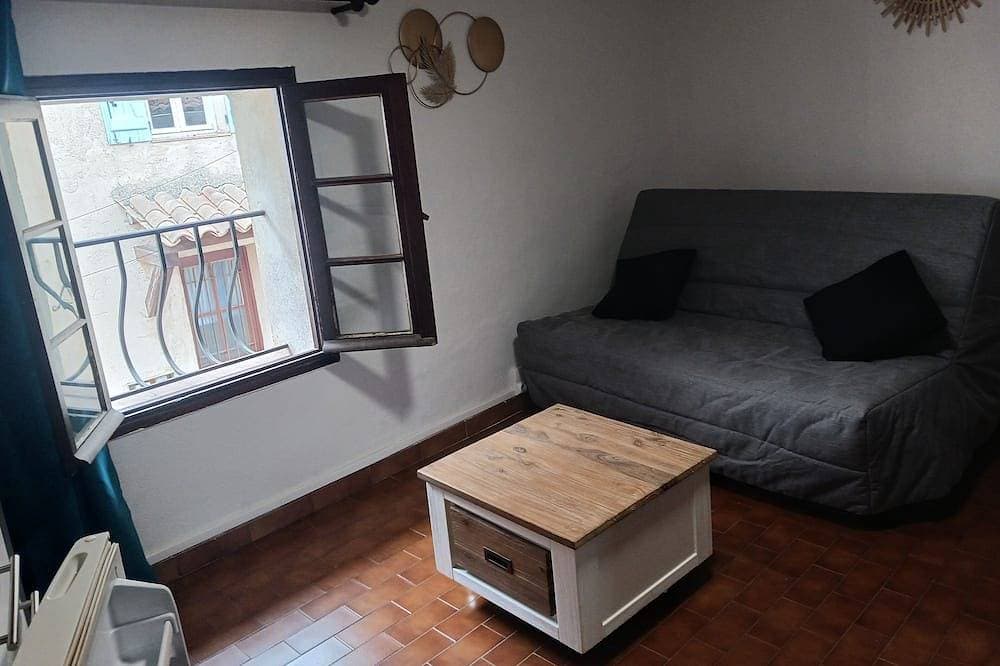 Foto 3 von 5: Atypical studio in the center of cabris village