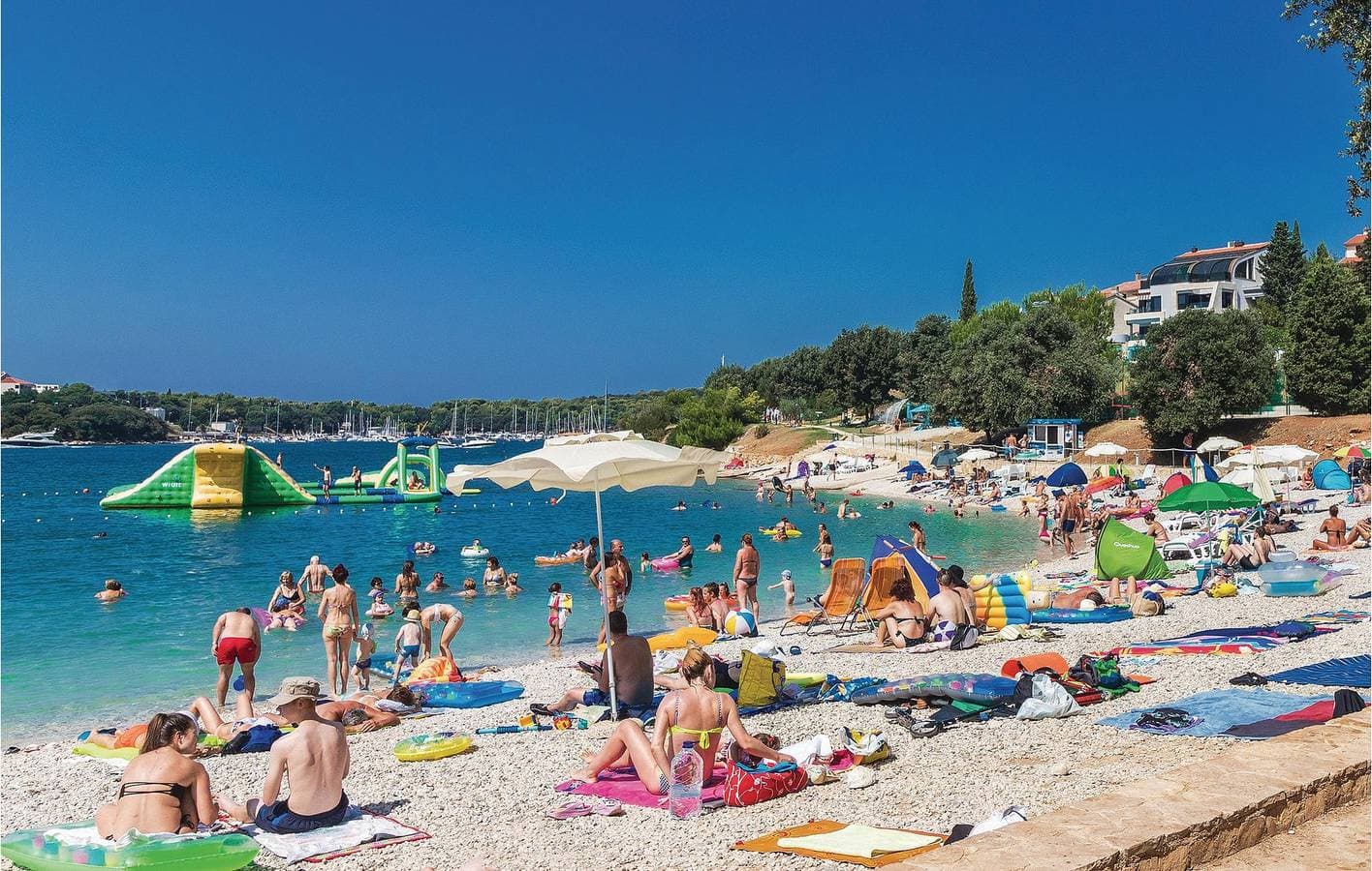 Foto 13 von 19: Gemütliche Unterkunft, 2,5 km vom Strand entfernt: WLAN, Klimaanlage, Terrasse, Parkplatz und Waschmaschine!