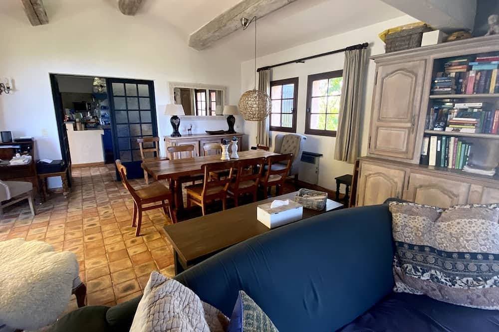 Foto 13 von 30: Einmalig gelegene Villa mit Pool und herrlichem Meerblick in der Nähe von Cannes