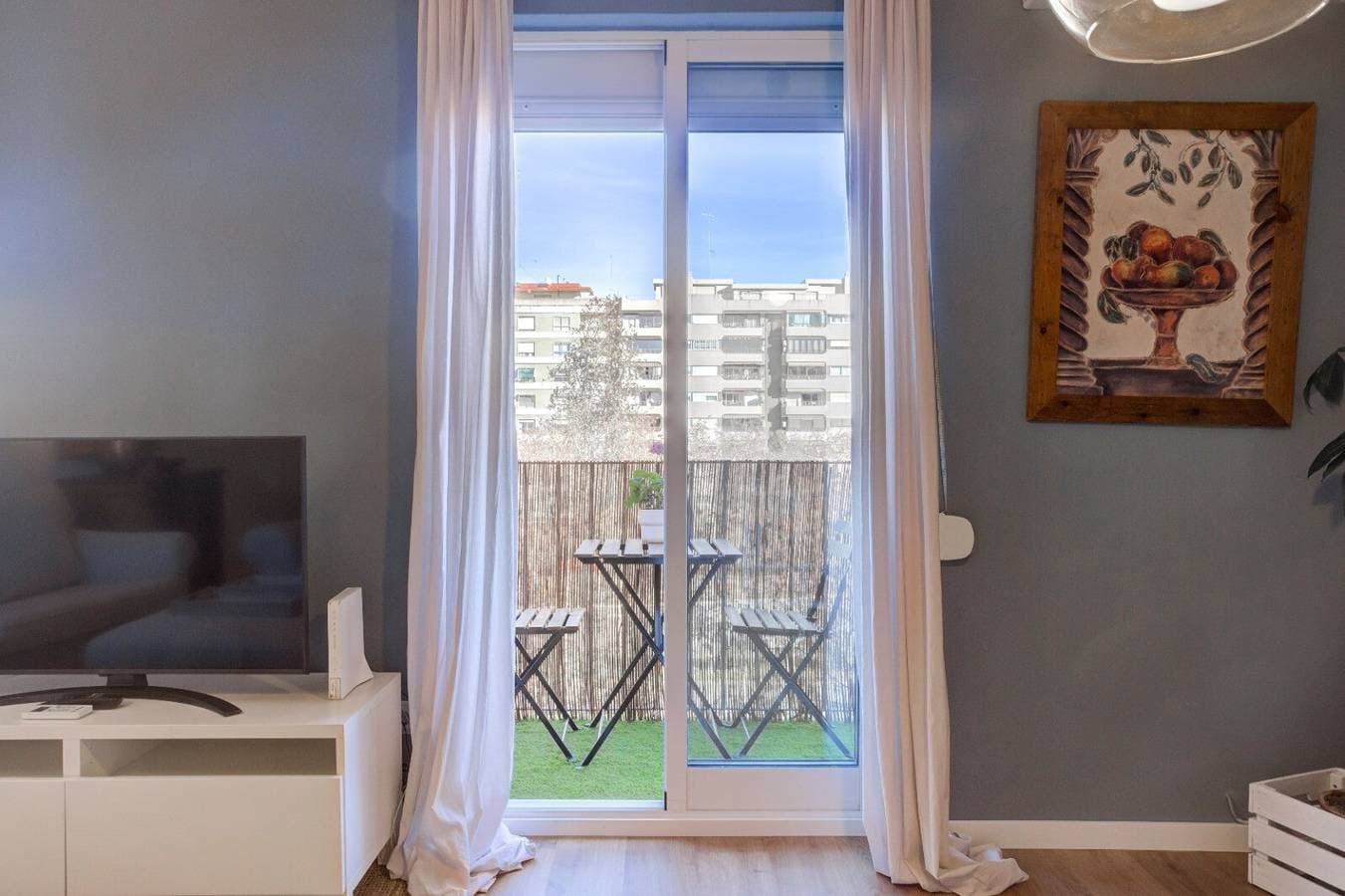 Foto 3 von 20: Apartamento Valencia-living mit Balkon, Klimaanlage und WLAN