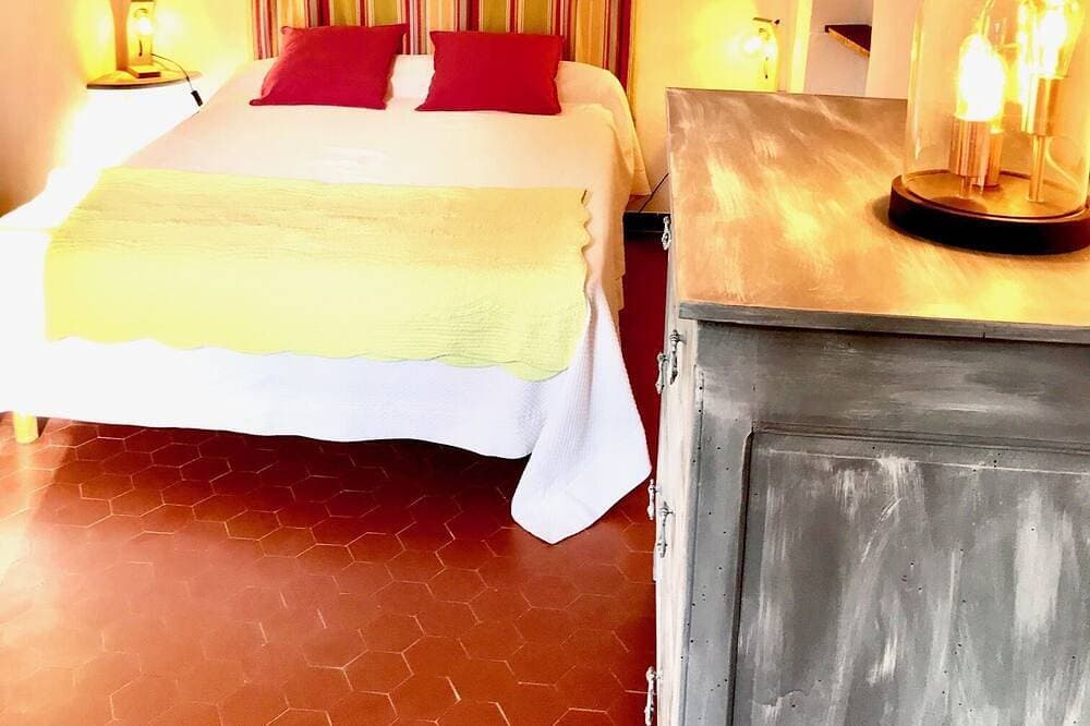 Foto 2 von 29: Provenzalisches Landhaus mit Swimmingpool auf Grundstück aus dem 18. Jahrhundert