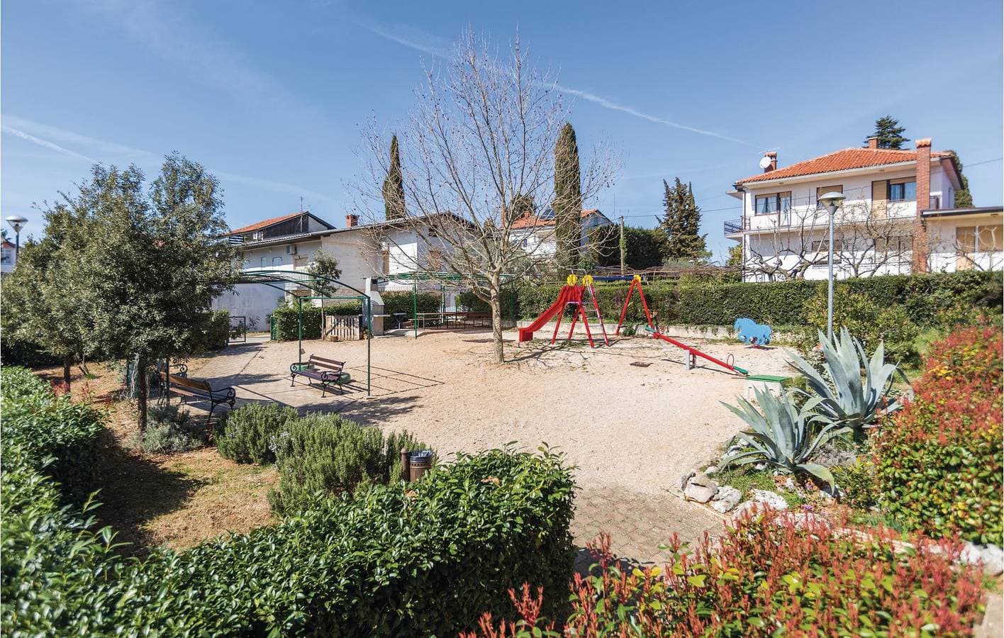 Foto 4 von 23: Gemütlich, 1,5 km zum Strand: Apartment mit WLAN, Klimaanlage und Terrasse
