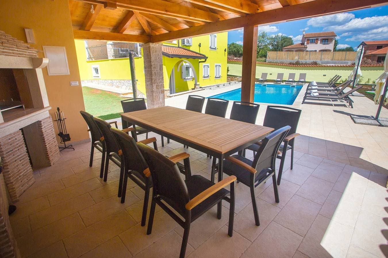 Foto 11 von 40: Familienvilla Gialla mit privatem Pool