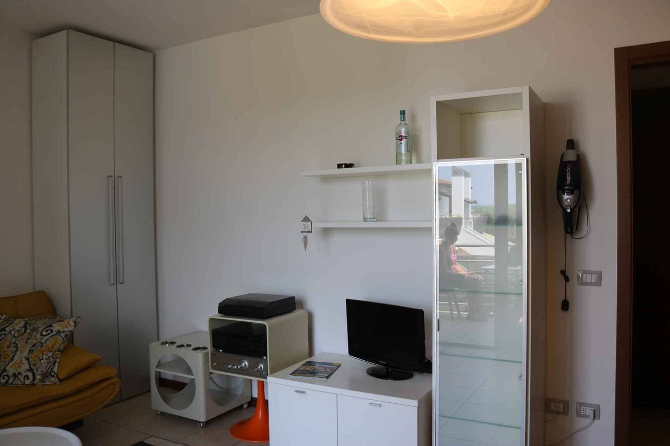Foto 9 von 23: Ferienwohnung mit Pool und Klimaanlage