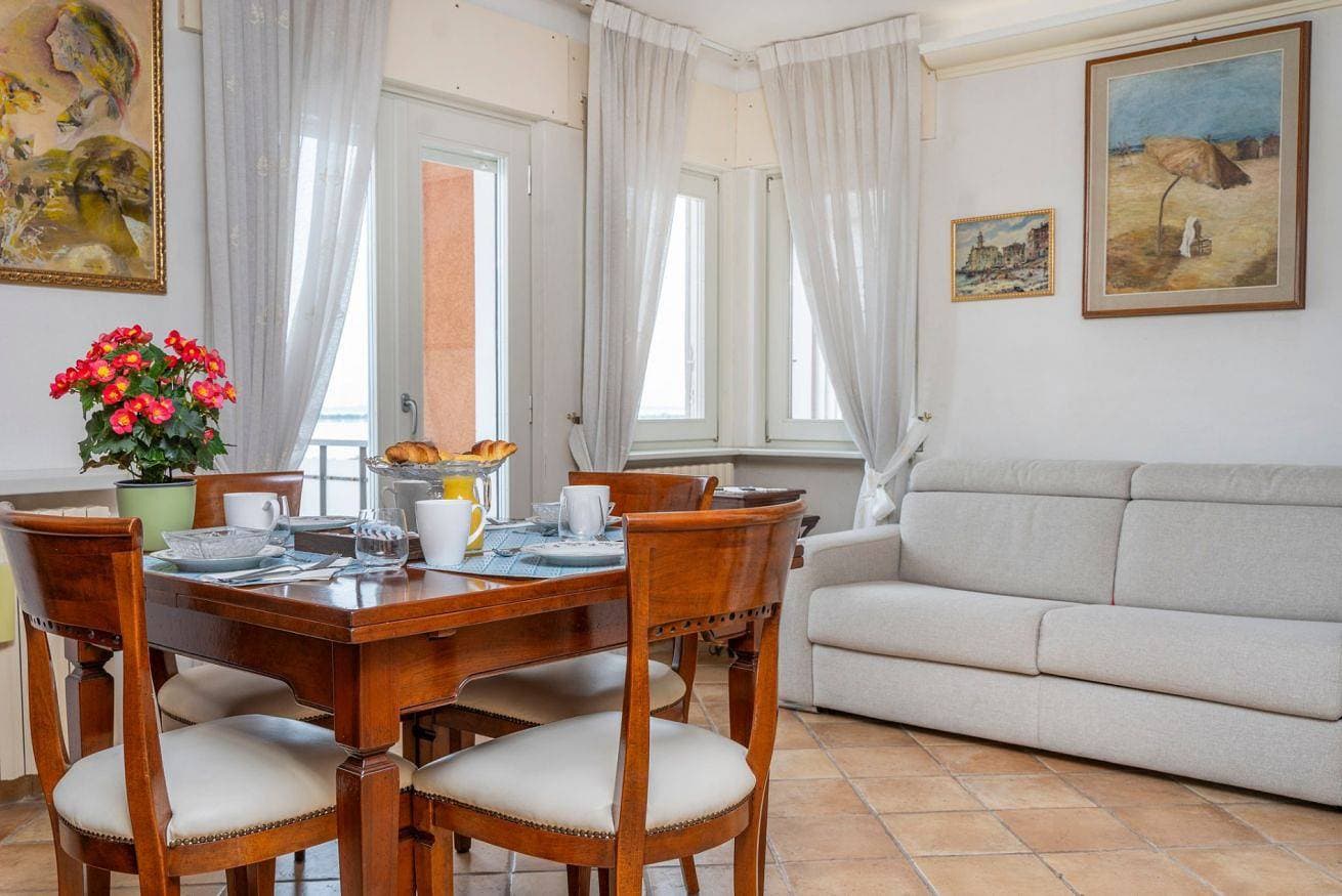 Foto 6 von 21: Ferienwohnung für 5 Personen mit Balkon