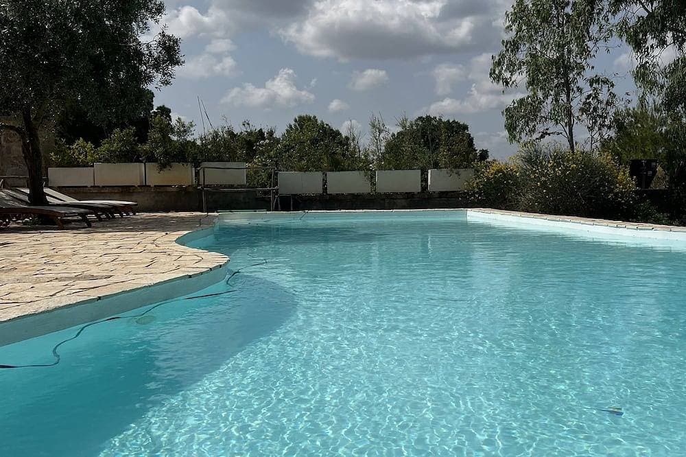 Super Angebot vom 24. bis 31. August !! Schöne Villa mit Pool 10 Minuten vom Meer entfernt 1