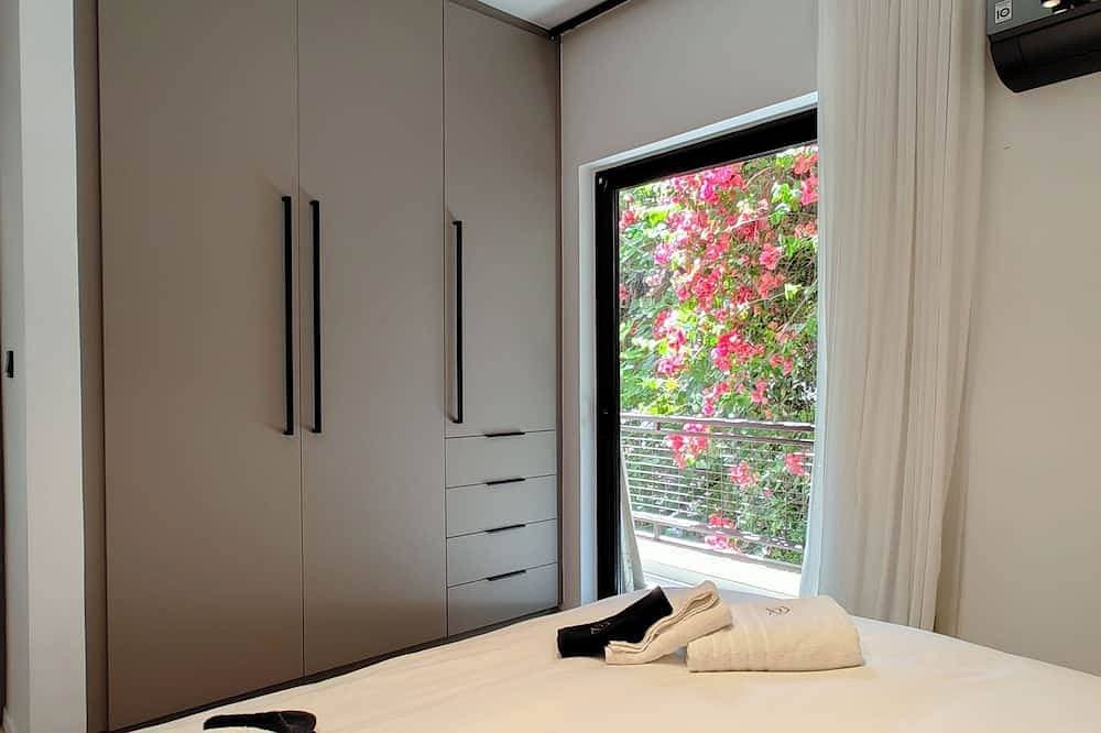 Foto 7 von 26: Designer Flat in Voula Center