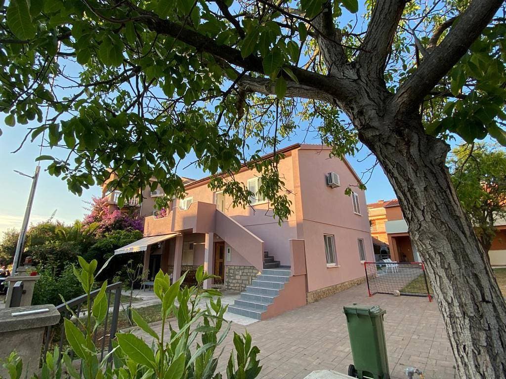 Foto 2 von 18: Ferienwohnung für 4 Personen mit Balkon/Terrasse