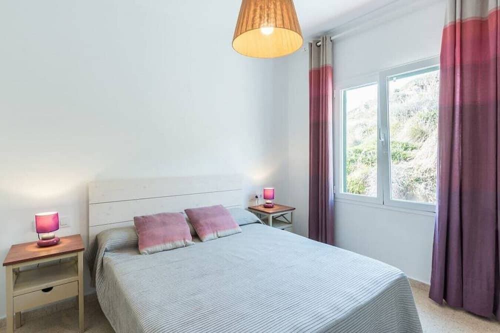 Foto 2 von 18: Charming 3 bedroom apart.10 mts walking from beach