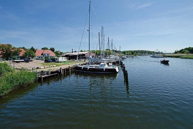 Foto 8 von 9: Ferienwohnung "Am Yachthafen" Seedorf