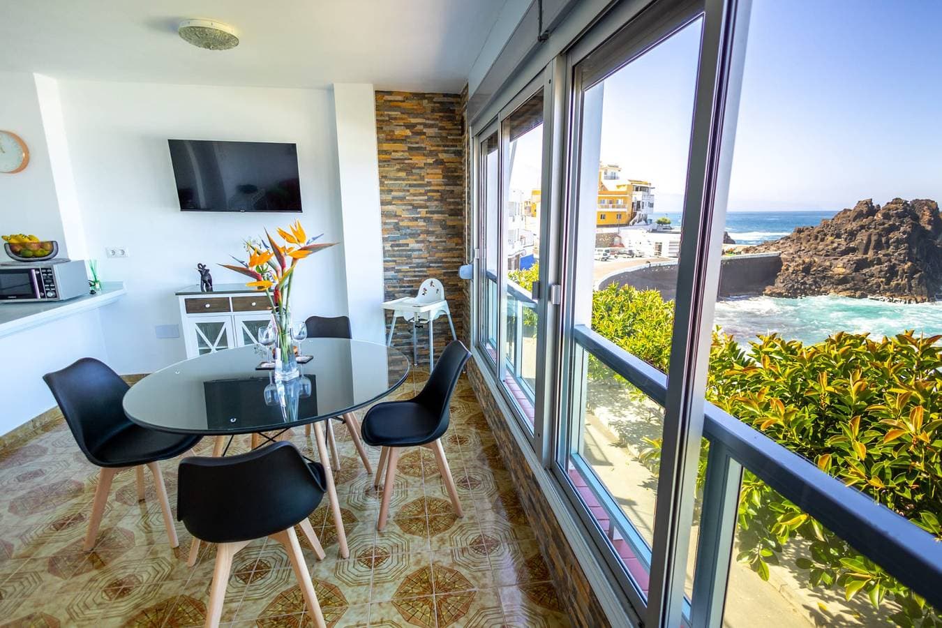 Foto 2 von 34: Apartamento Vacacional en El Pris terraza y vistas