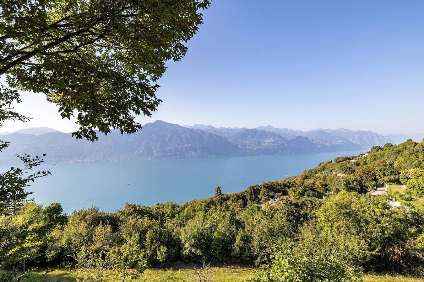 Foto 5 von 39: 'Villa Franca San Zeno' mit Seeblick, Garten und WLAN