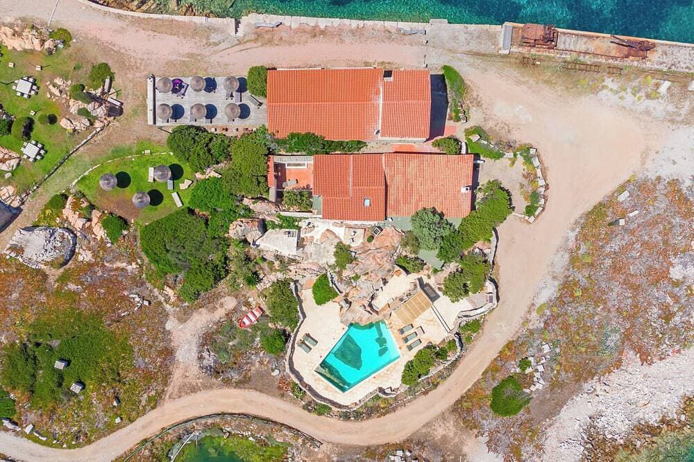 Foto 13 von 30: Villa Itaca - Amazing Swimmingpool by the Sea