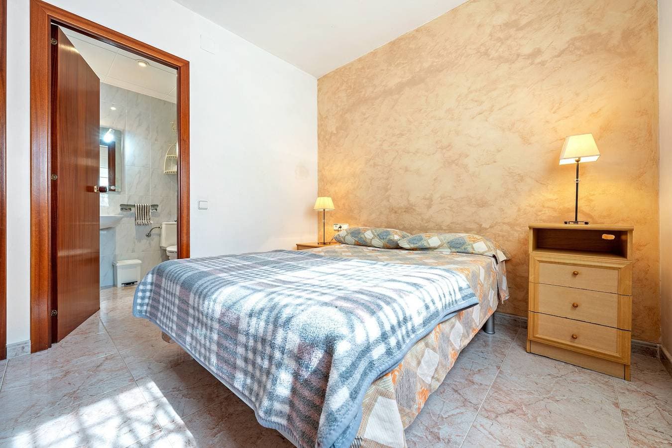 Foto 12 von 33: Ferienhaus 'Anglada' mit Meerblick, privatem Pool und Klimaanlage