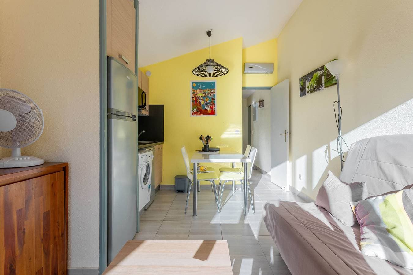 Foto 11 von 26: Appartement 'Sylvabelle' mit Meerblick, Gemeinschaftspool und privater Terrasse