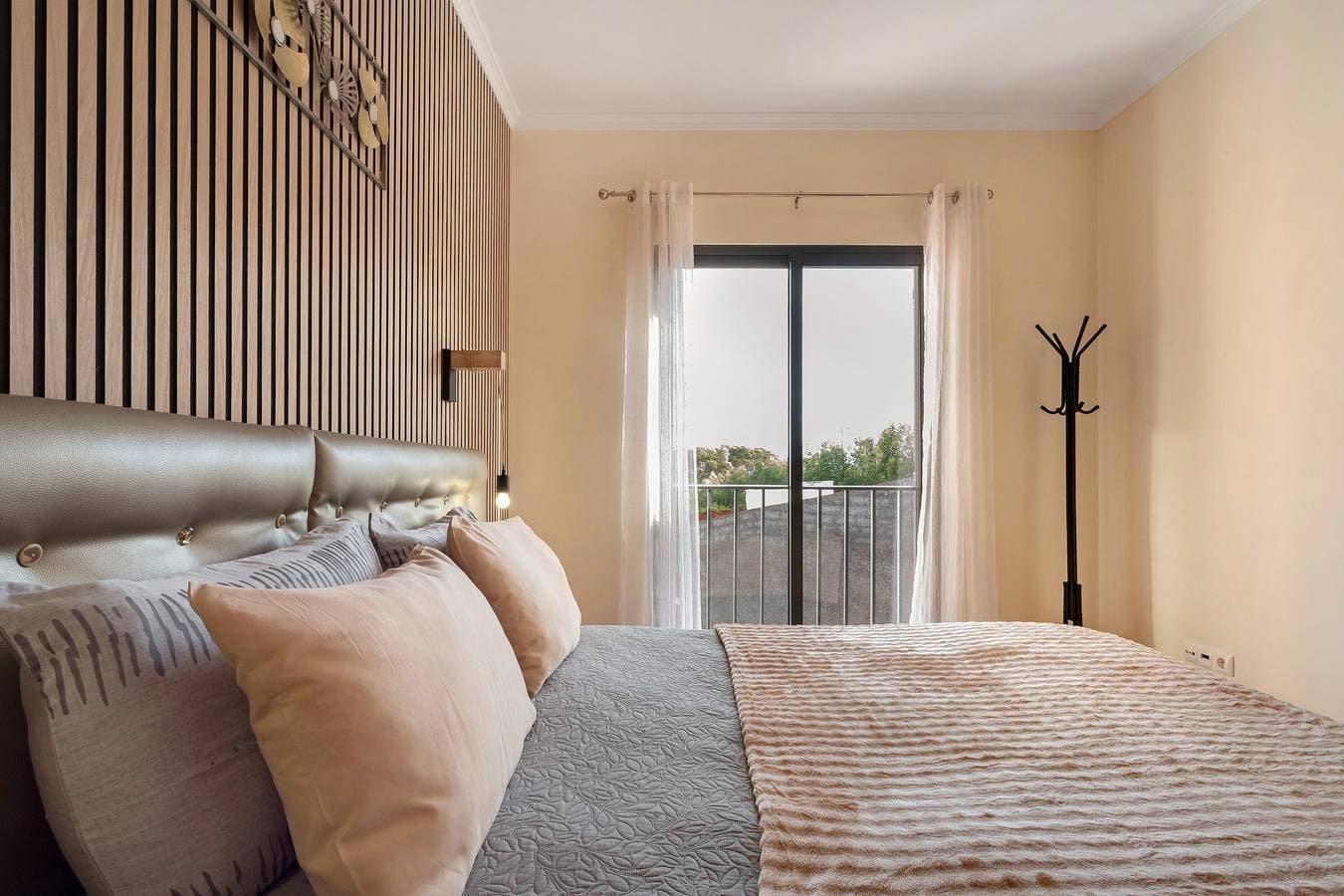 Foto 13 von 28: Ferienhaus "Moradia Casa Feliz" mit Privaten Terrassen und WLAN