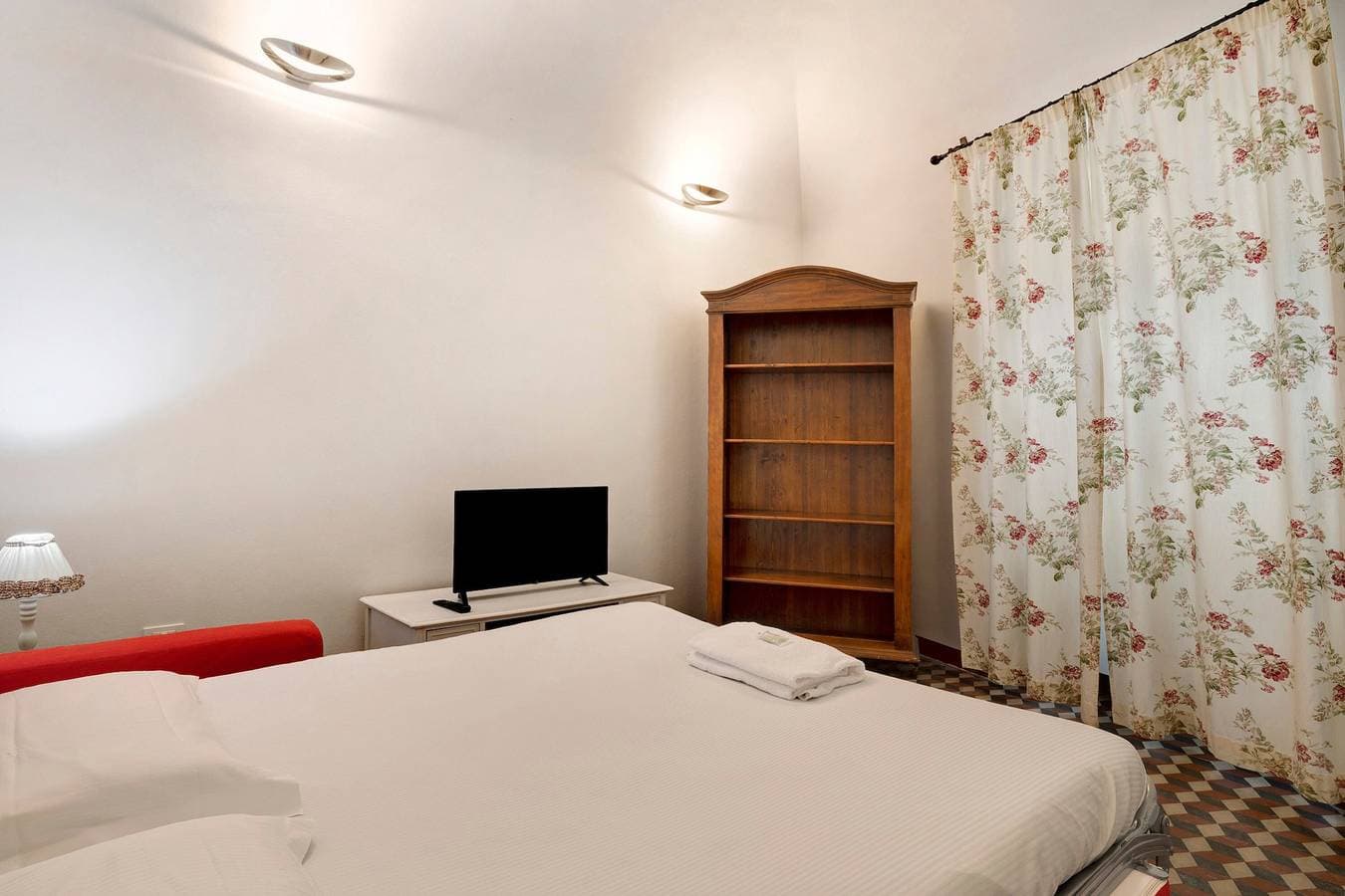 Foto 4 von 18: Haustierfreundliche Ferienwohnung Bilocale Merlino mit Bergblick und WLAN
