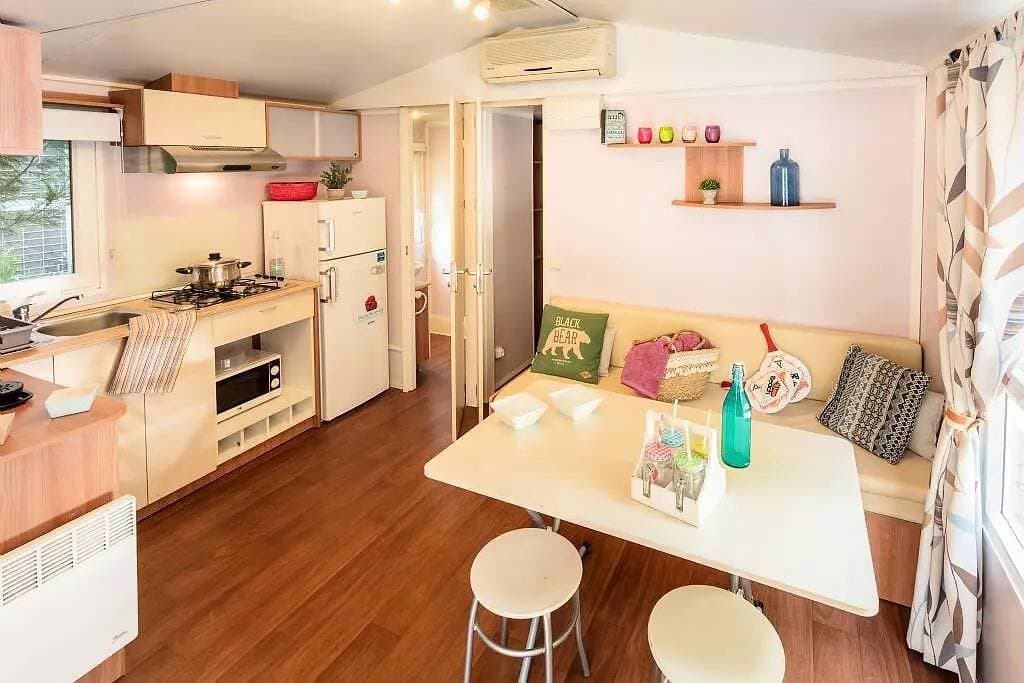 Foto 12 von 19: Mobilheim | Classic | 2 Zi. | 4/6 pers. | Terrasse | A/C