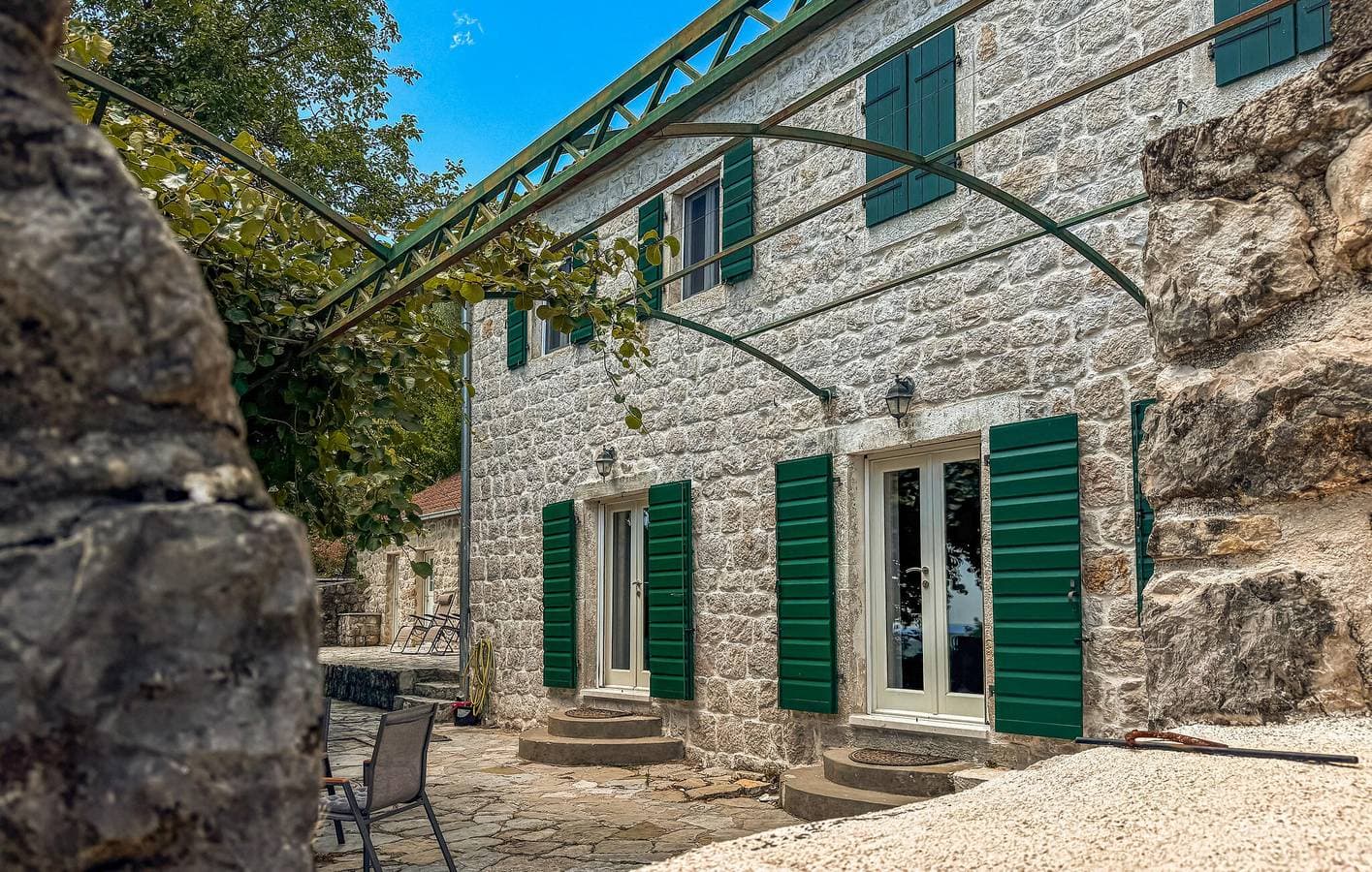 Foto 3 von 32: Ferienhaus für 8 Personen mit Terrasse