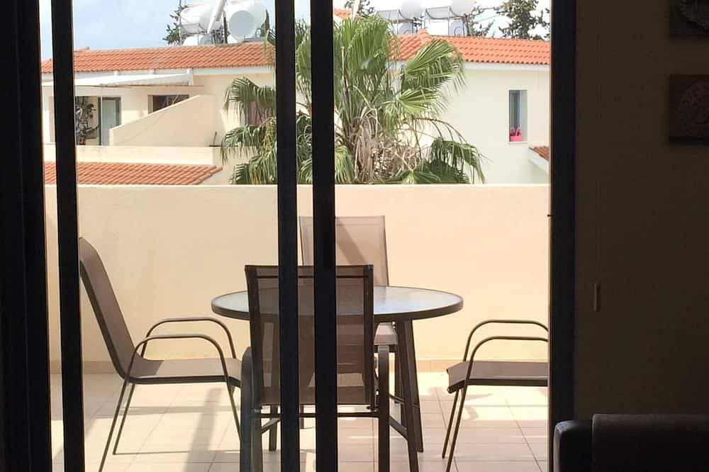 Foto 5 von 30: Moderne 2-Bett-Wohnung mit WiFi in der Universal Area von Paphos entfernt
