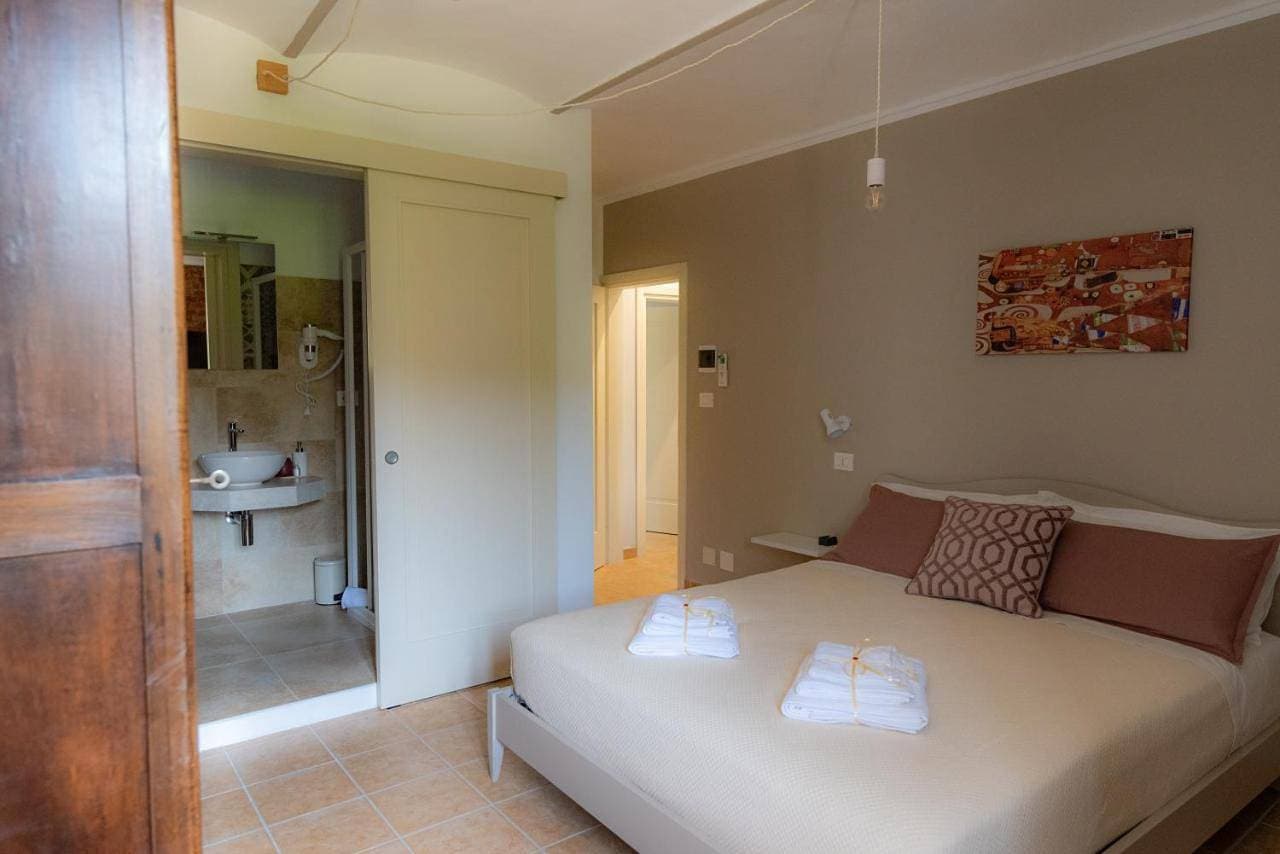 Foto 5 von 14: Double Room with Pool View
