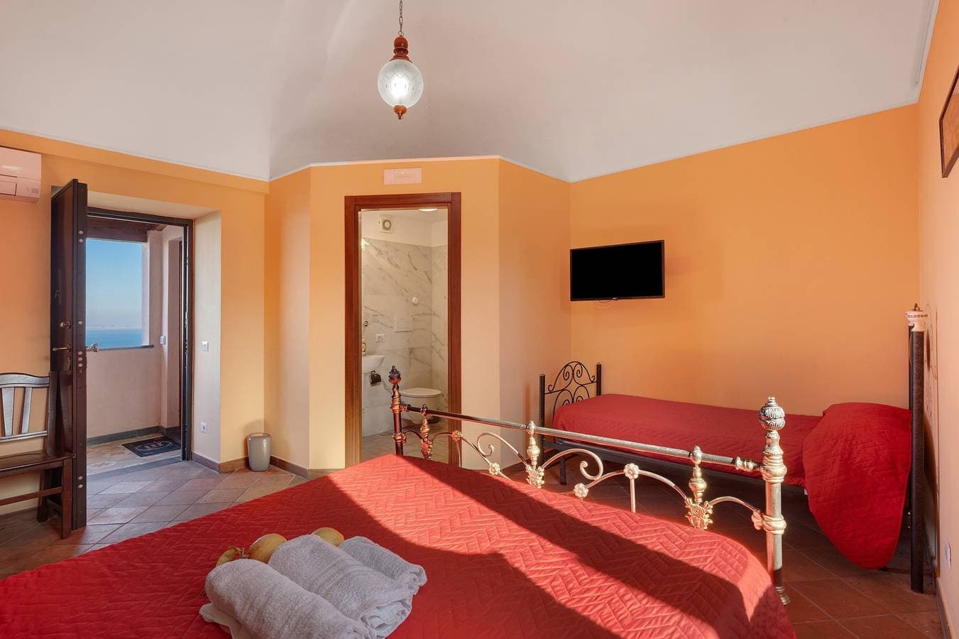 Foto 12 von 22: Ferienhaus 'Camera Limone Con Vista Mare' mit Meerblick, Wi-Fi und Klimaanlage