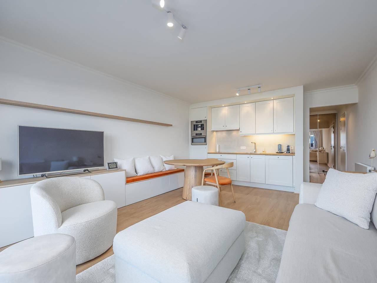 Foto 4 von 22: Luxuriöse Erdgeschosswohnung mit Meerblick