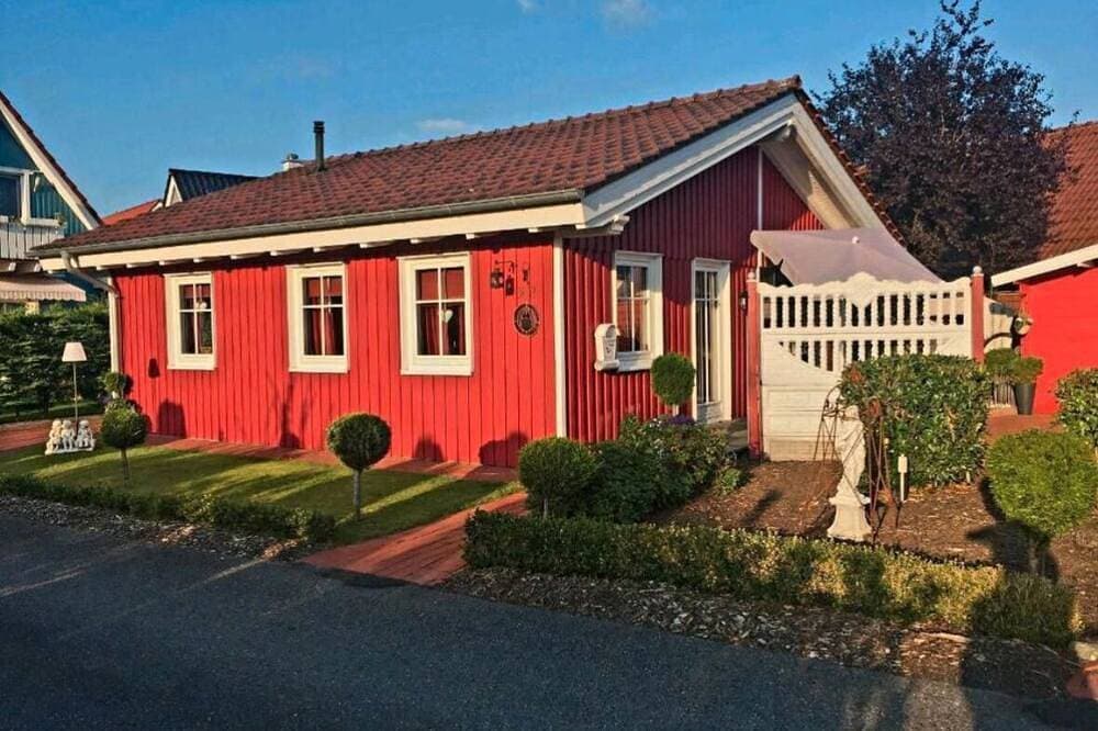 Rotes Schwedenhaus Haustierfreundlich ! 1