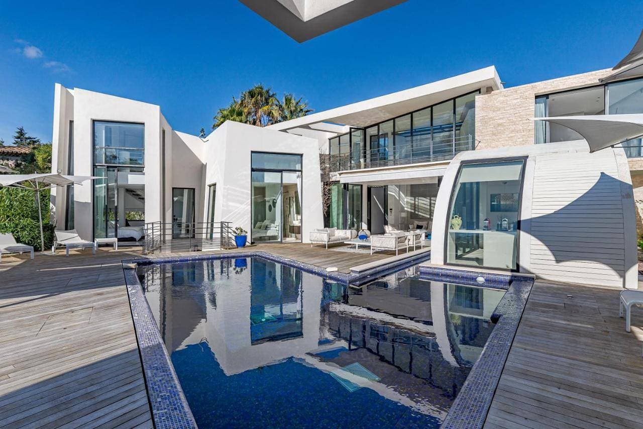 Villa IRIS 1