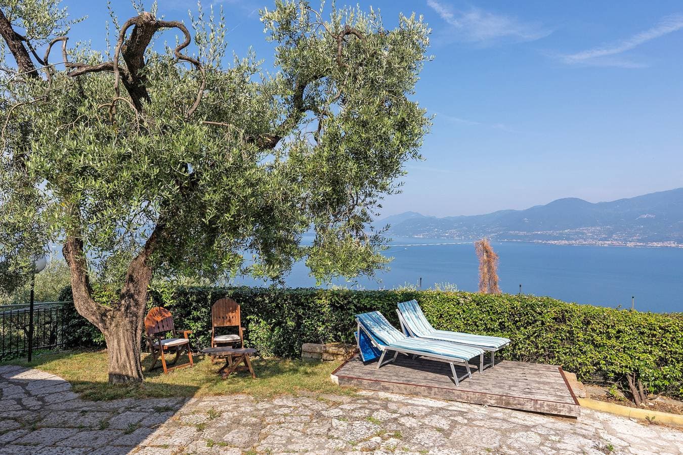 Foto 9 von 31: Ferienwohnung 'El Casal' mit Seeblick, Gemeinschaftspool und WLAN