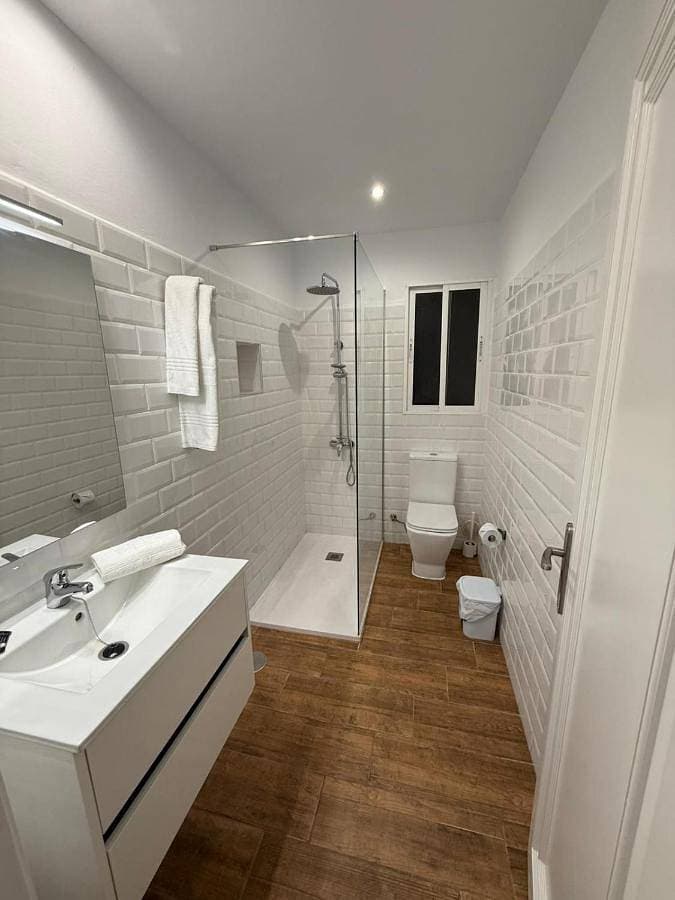 Foto 5 von 10: Superior One-Bedroom Apartment with Balcony