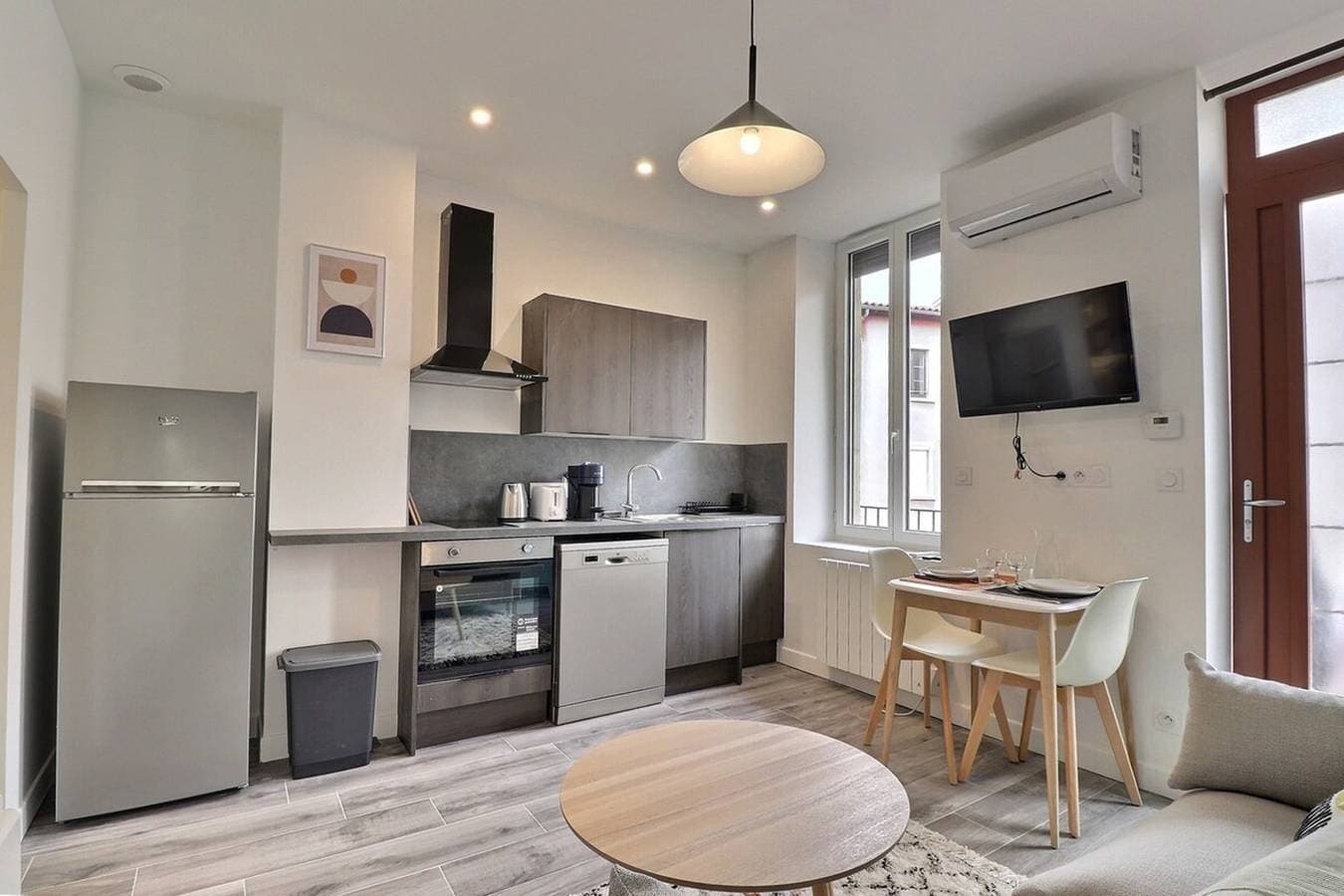 Foto 4 von 7: Le Péri - T1 Apartment, 4 Guests - Villeurbanne.
