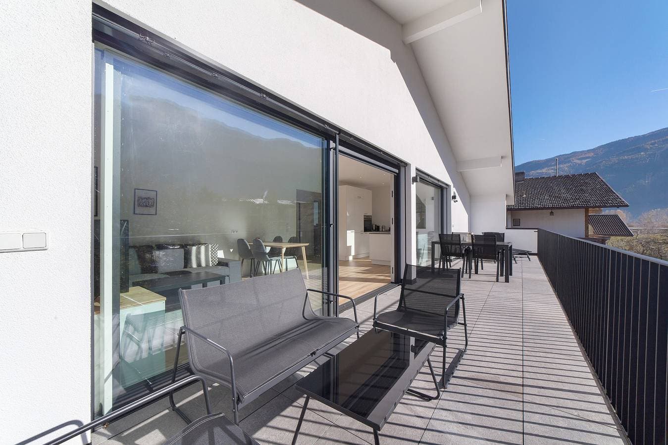 Foto 4 von 28: Apartment 'Naturns Mountain Suite' mit Bergblick, privater Terrasse und WLAN