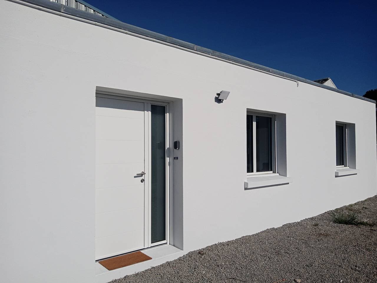 Foto 2 von 24: Ferienwohnung 'Bâbord' in ruhiger Lage, nahe Hafen & Strand, WLAN, Parkplatz, ohne Handtücher & Reinigung