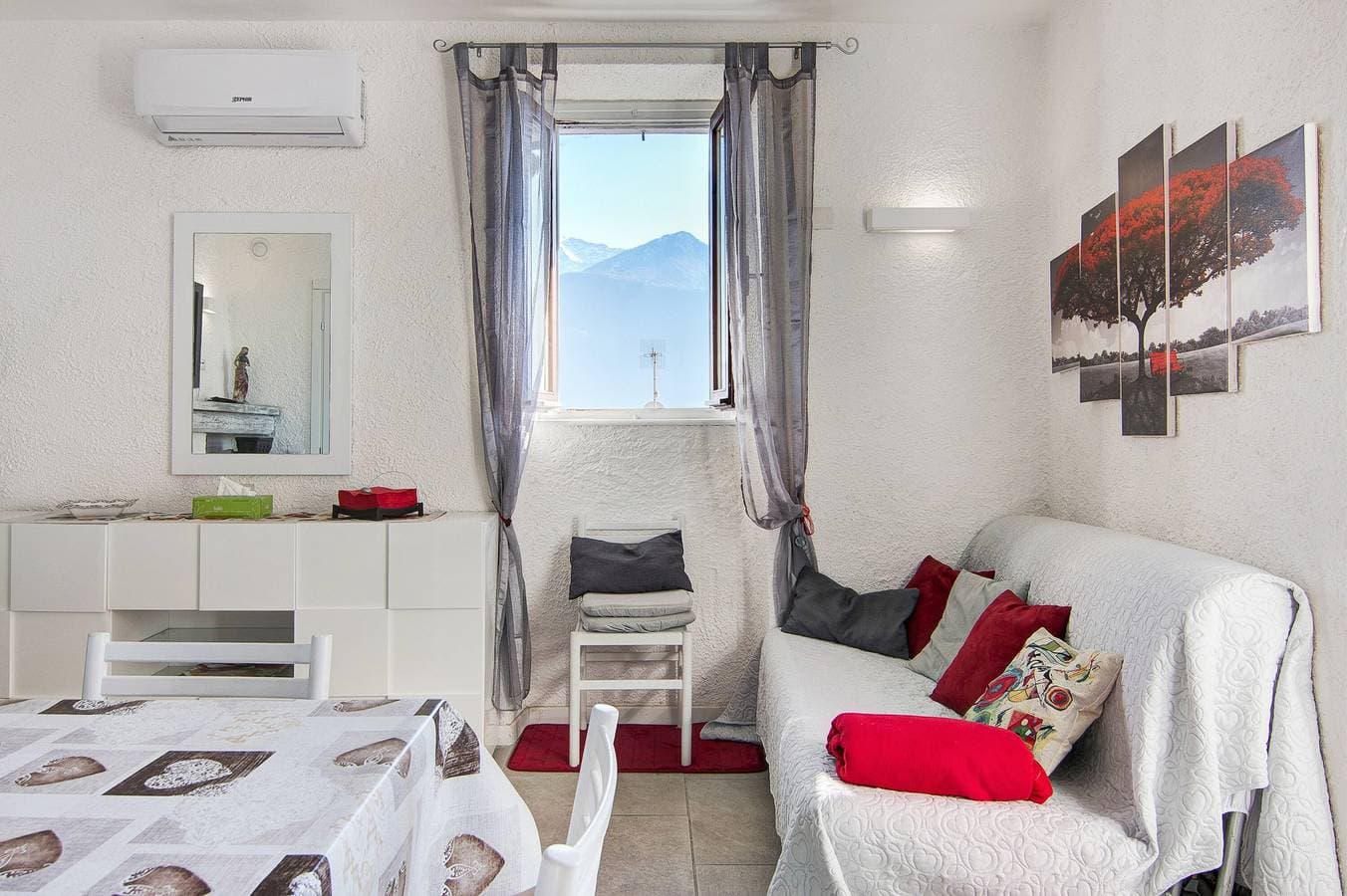 Foto 8 von 24: Ferienwohnung 'Casa sul Lago di Como' mit Seeblick, WLAN und Klimaanlage