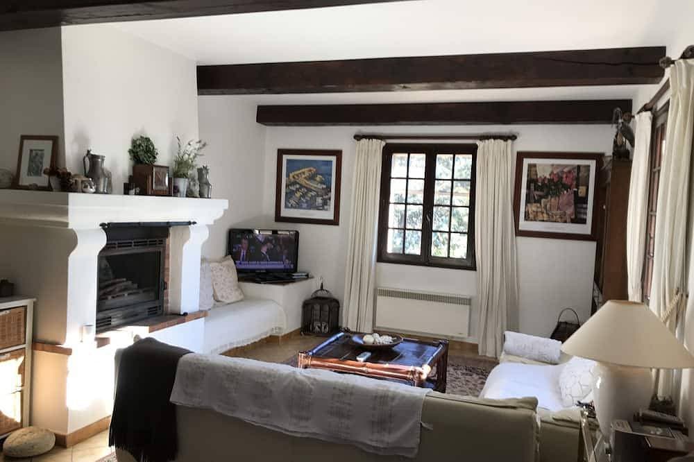 Foto 7 von 30: Landhaus-Häuschen im Eigentum mit 13x 5m Pool nahe Valbonne