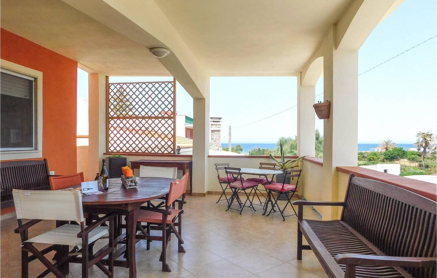 Foto 3 von 21: Ferienwohnung mit Meerblick, Parkplatz und Internet