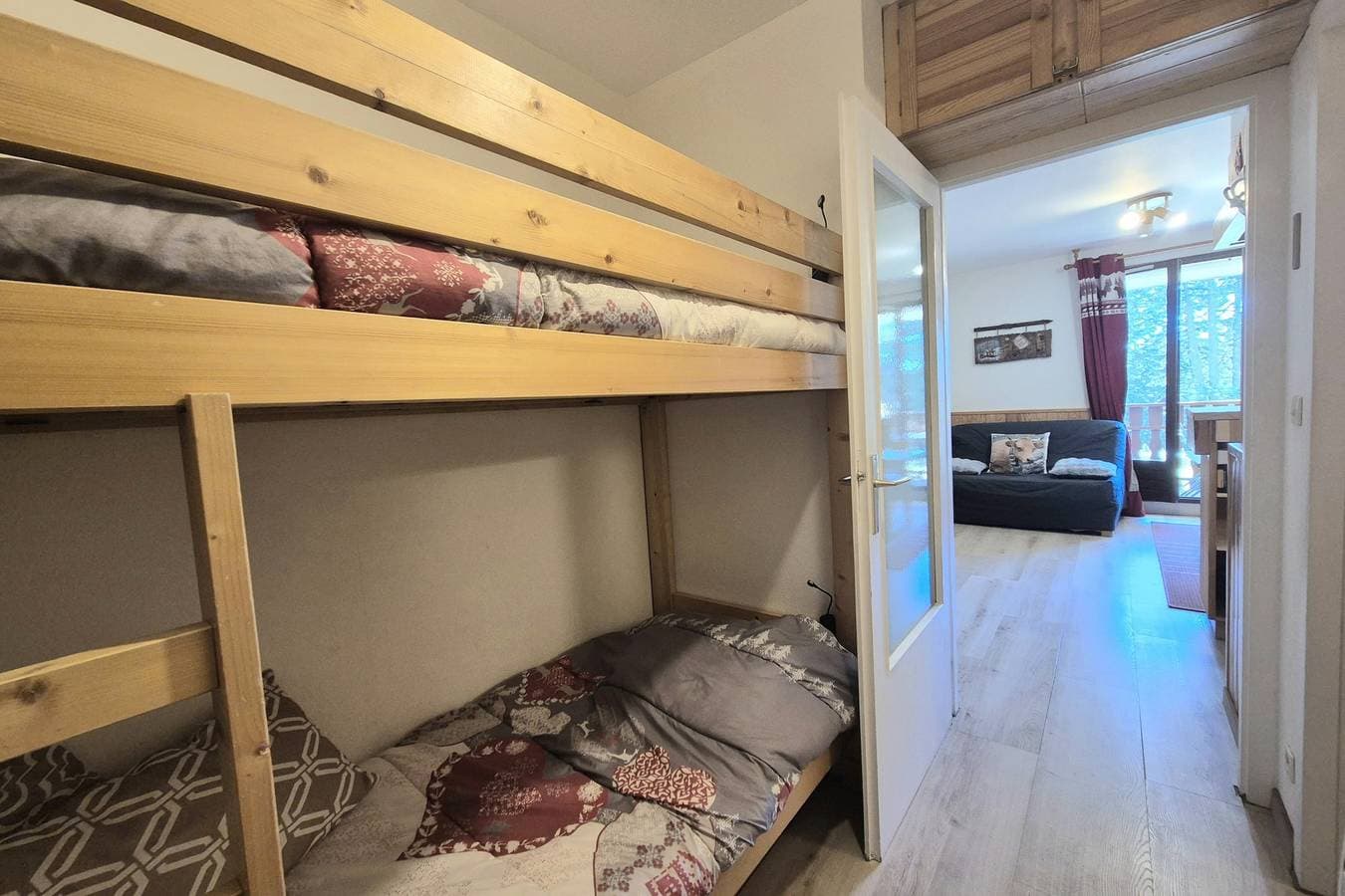 Foto 5 von 23: Ferienwohnung für 4 Personen mit Balkon