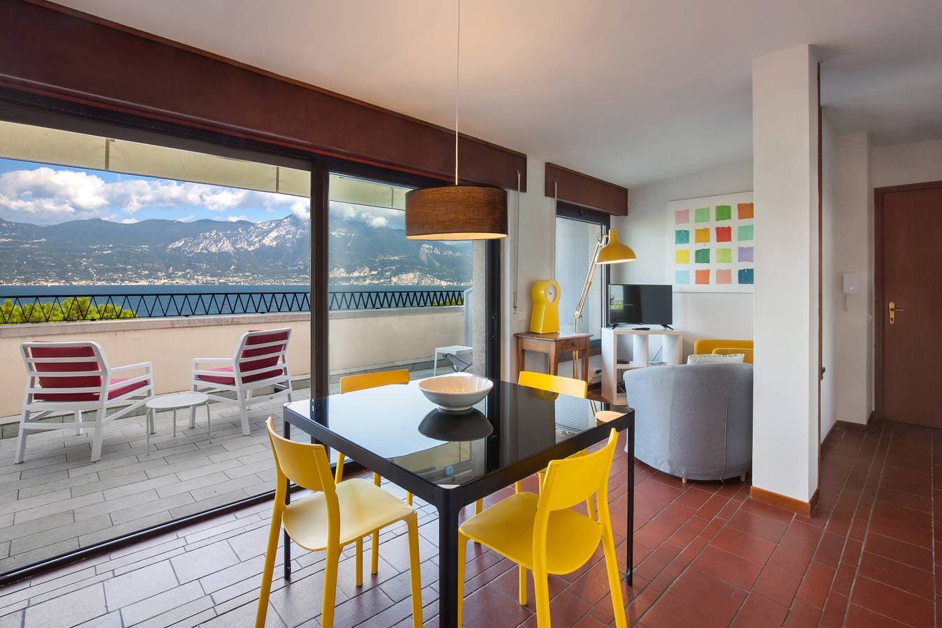 Foto 2 von 20: Watercolor Loft With Lake View