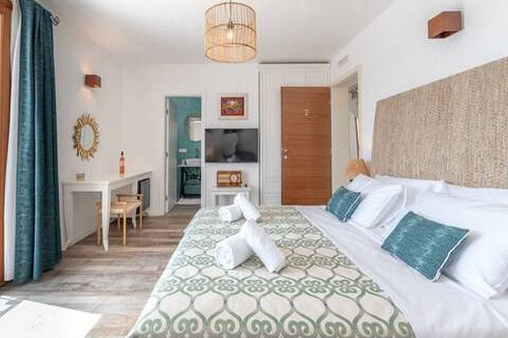 Foto 8 von 17: Mamma mia Luxuszimmer - Doppelzimmer mit Meerblick