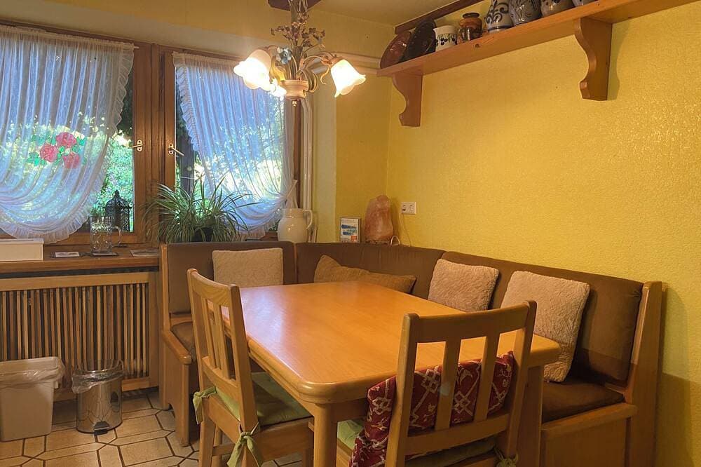 Foto 12 von 16: Doppelzimmer mit großer Küche - Laulisgraben Hideaway Tm