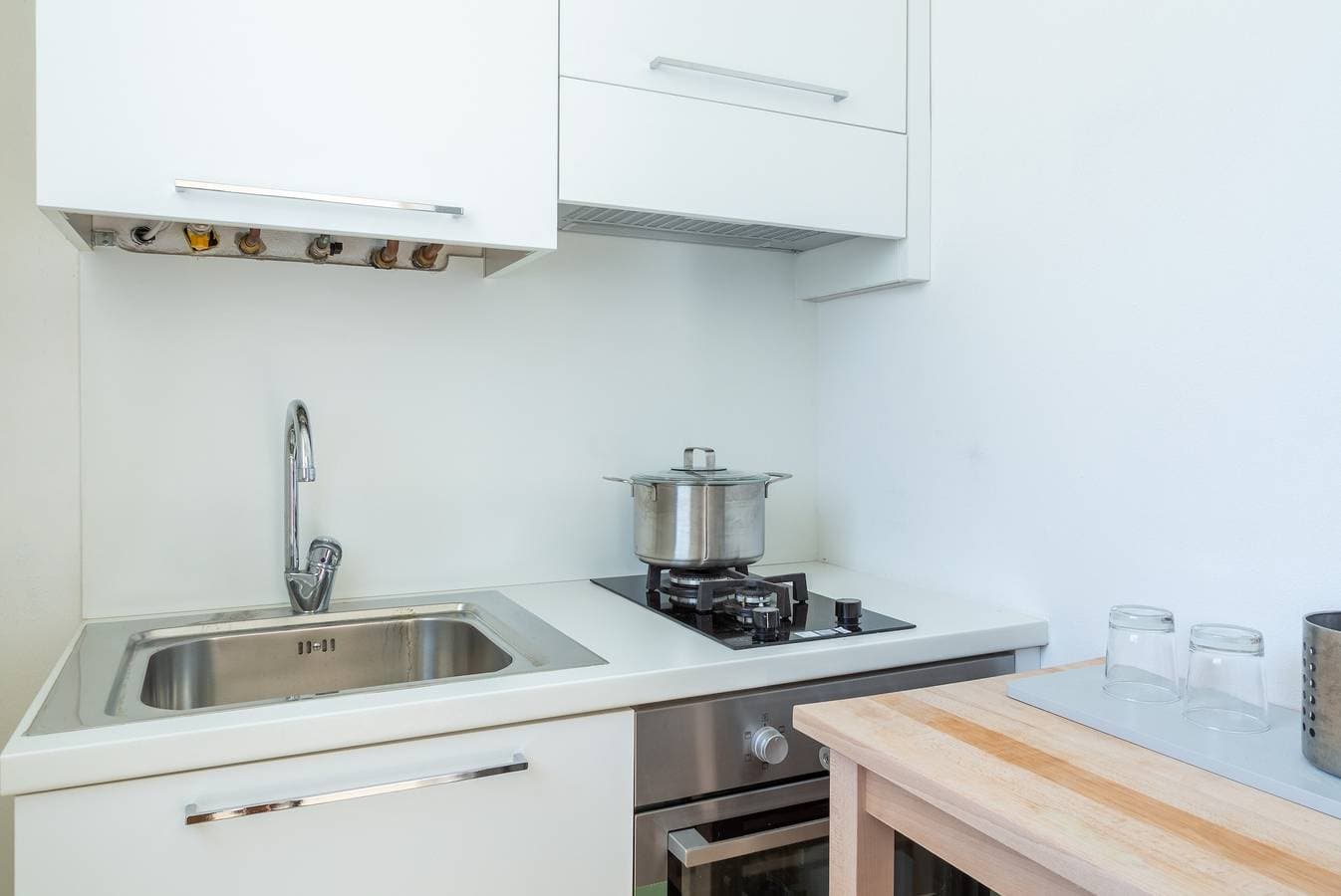 Foto 7 von 27: Moderne Ferienwohnung "Baseventuno 3" mit Pool