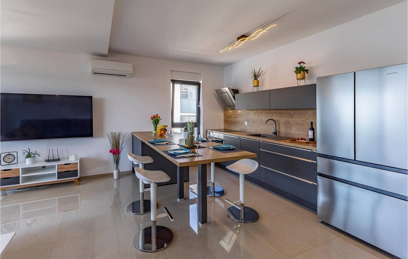 Foto 7 von 46: Gemütliche 1-Zimmer-Wohnung mit Pool, Terrasse und Zugang zum Strand