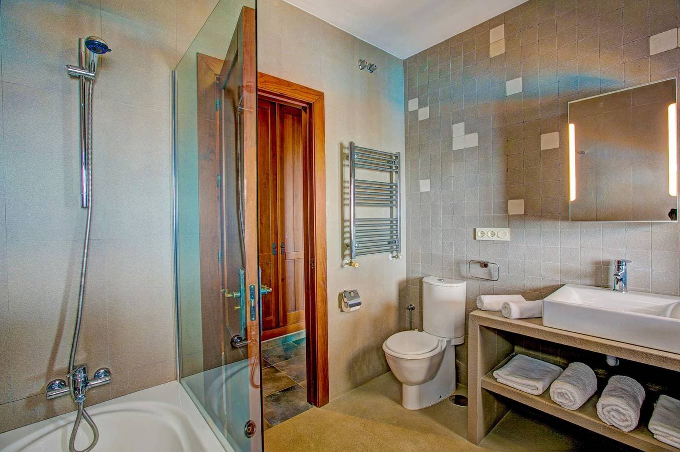 Foto 13 von 29: Villa für 10 Personen mit Garten