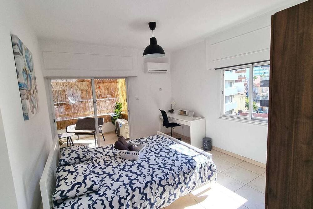 Foto 6 von 28: Center 2br | 250m walk from beach | parking :)