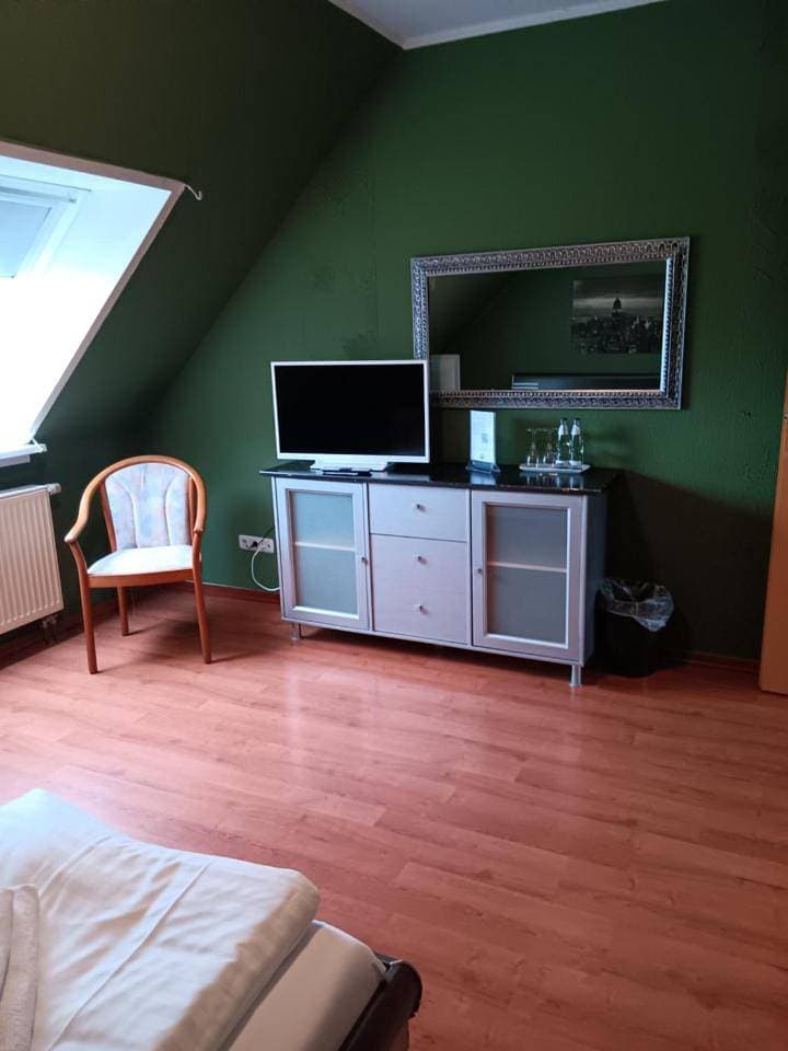 Foto 9 von 25: Double Room with Private Bathroom