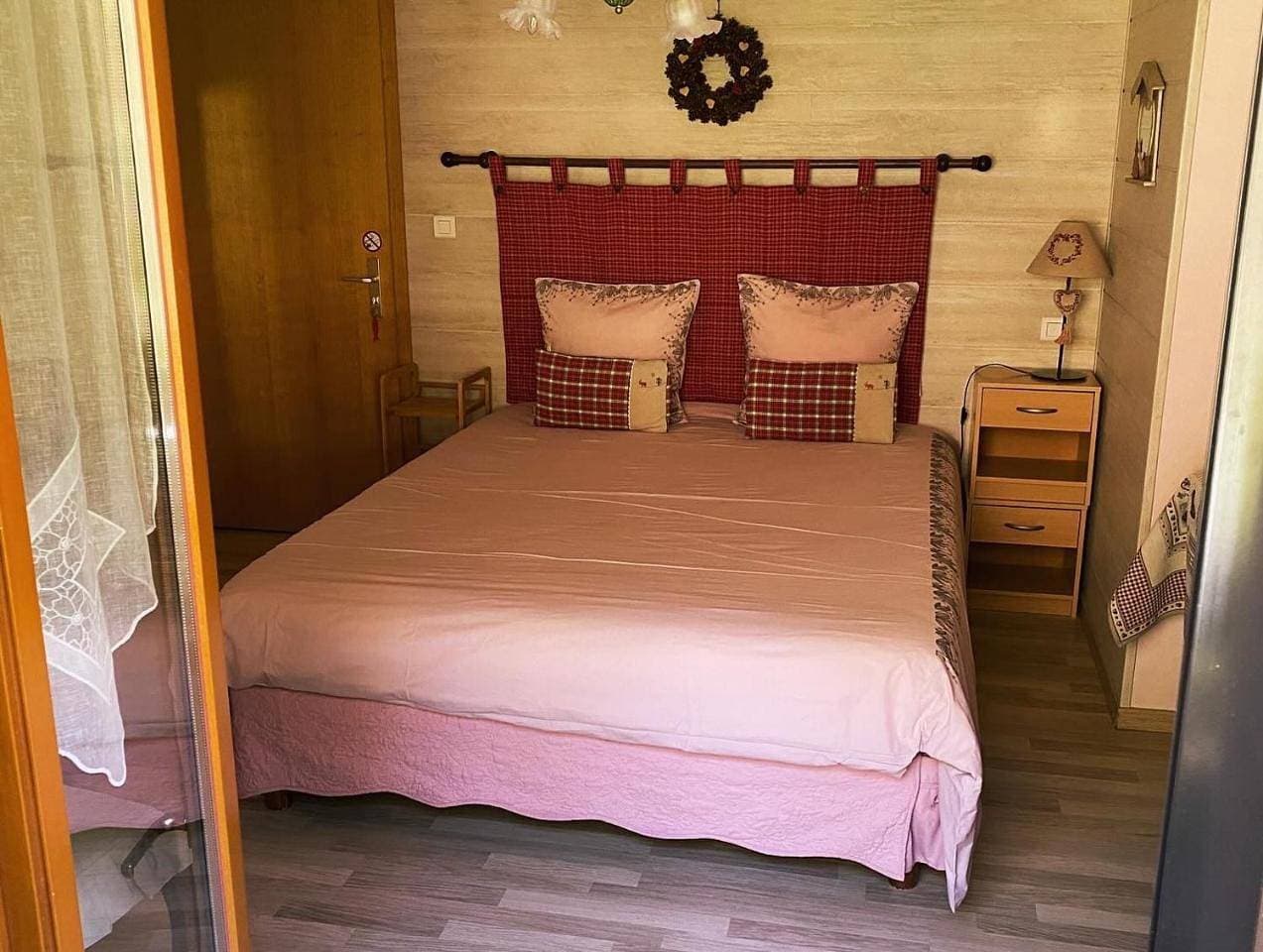 Foto 7 von 9: Double Room with Balcony