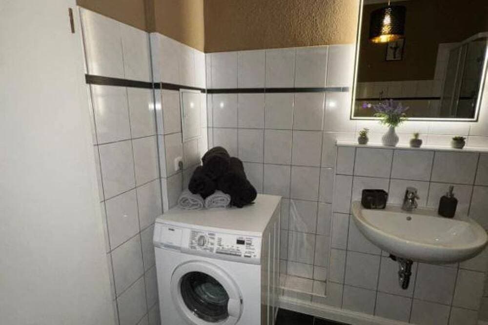 Foto 11 von 16: Komfort plus mit reichlich Platz, gratis WLAN, Netflix