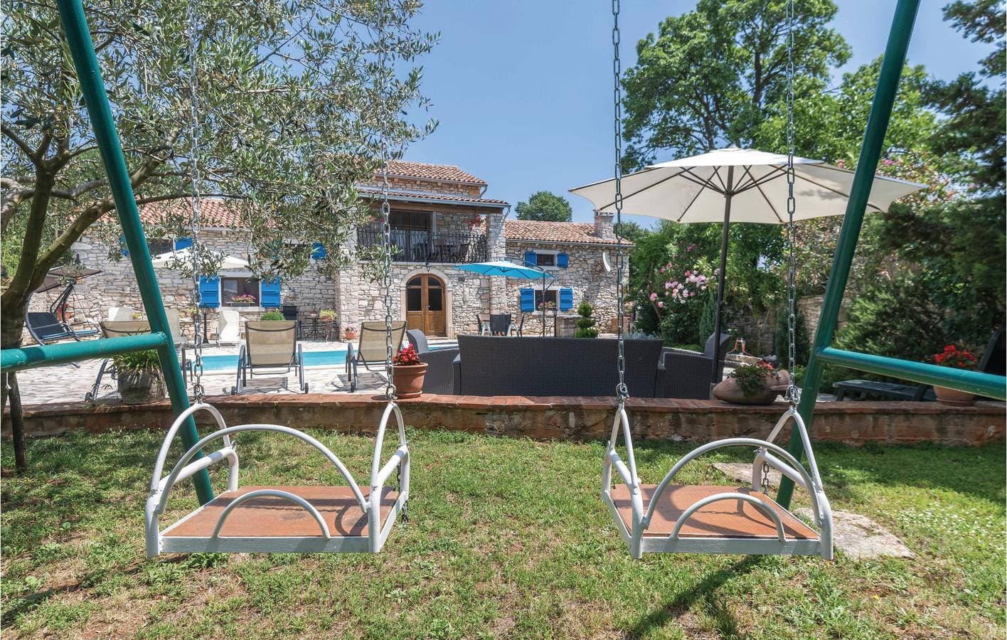 Foto 5 von 43: Ferienwohnung mit Meerblick, Pool, Terrasse und WLAN in der Nähe von Barban